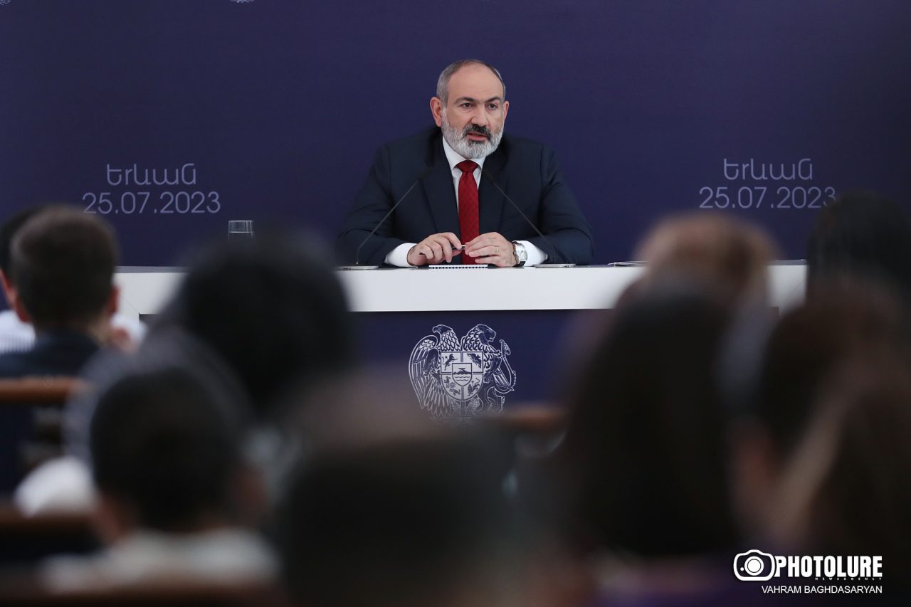 Փաշինյանը՝ ՀՀ-ի և Արցախի խնդիրների մասին