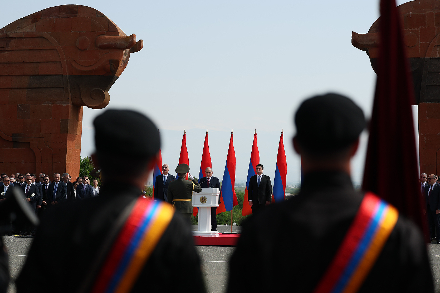 Pashinyan addresses Armenians on Republic Day